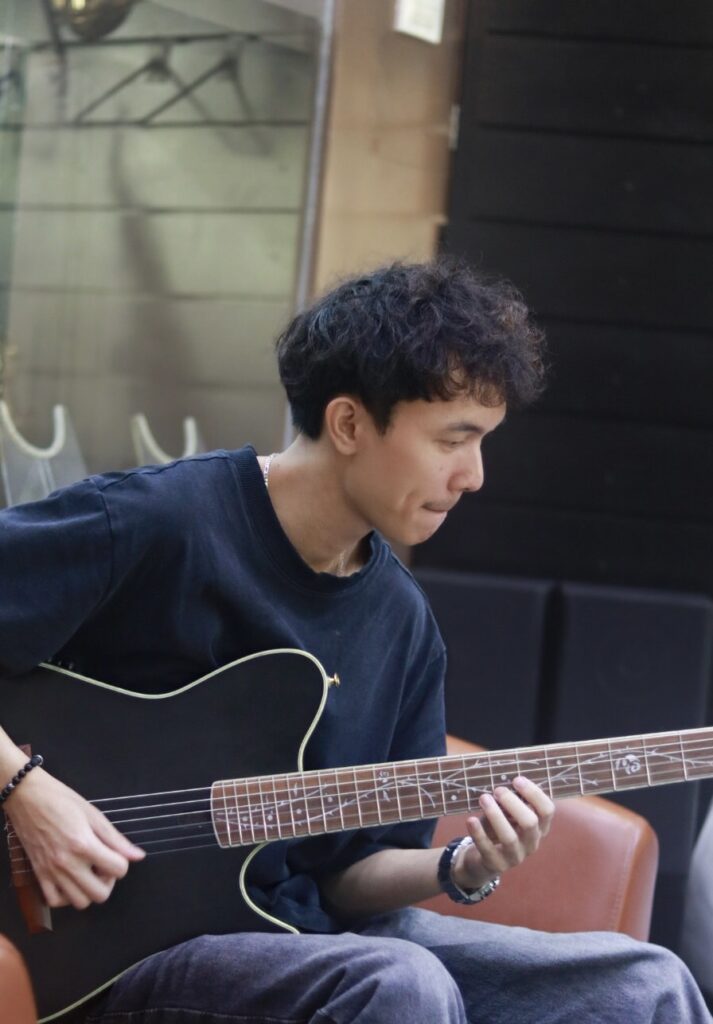 ครูเบสท์ โรงเรียนดนตรีเดอะแบนด์